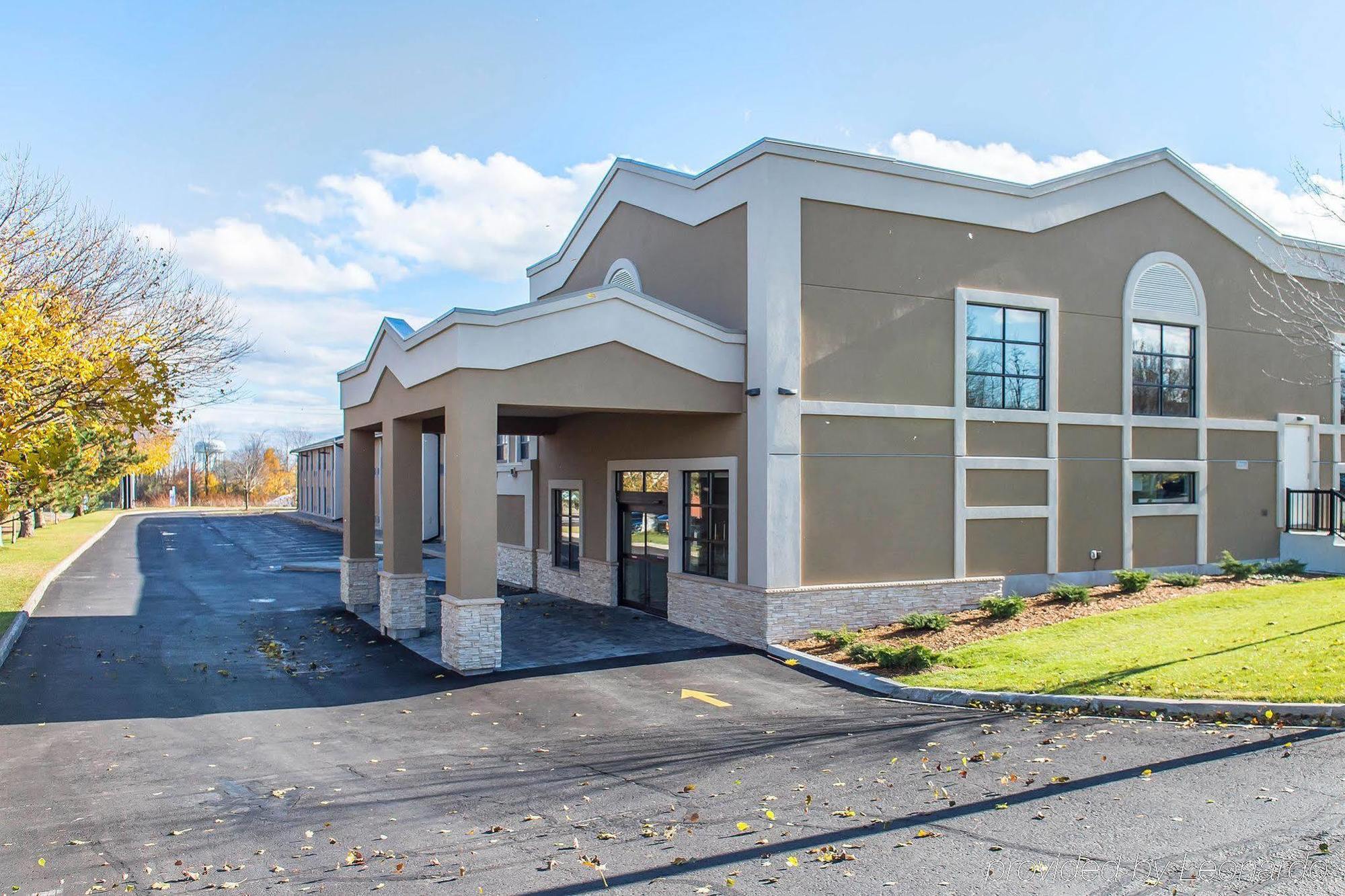 Comfort Inn Brockville Exterior photo